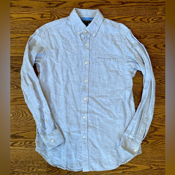 Banana Republic linen button down - Picture 1 of 3